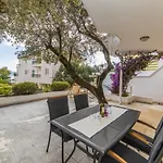 Aida Apartamento Živogošće