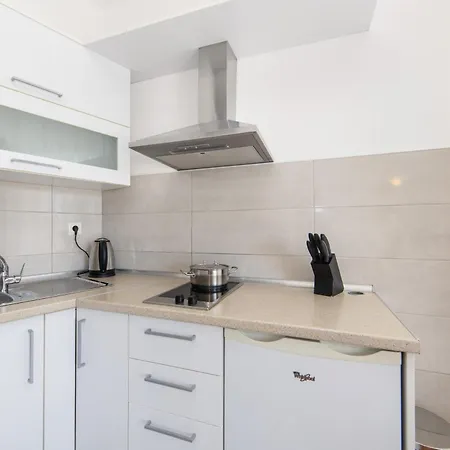 Aida Lägenhet Živogošće